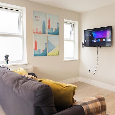Апартаменти Star London Bell Lane 3-Bed Haven Гендон Екстер'єр фото